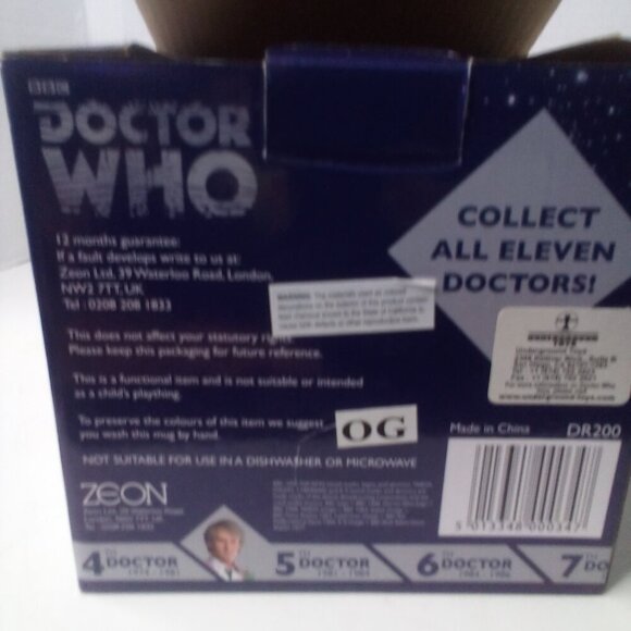 Doctor Who 5th Doctor Peter Davison Ceramic 3D Mug BBC Zeon Design - Picture 14 of 15